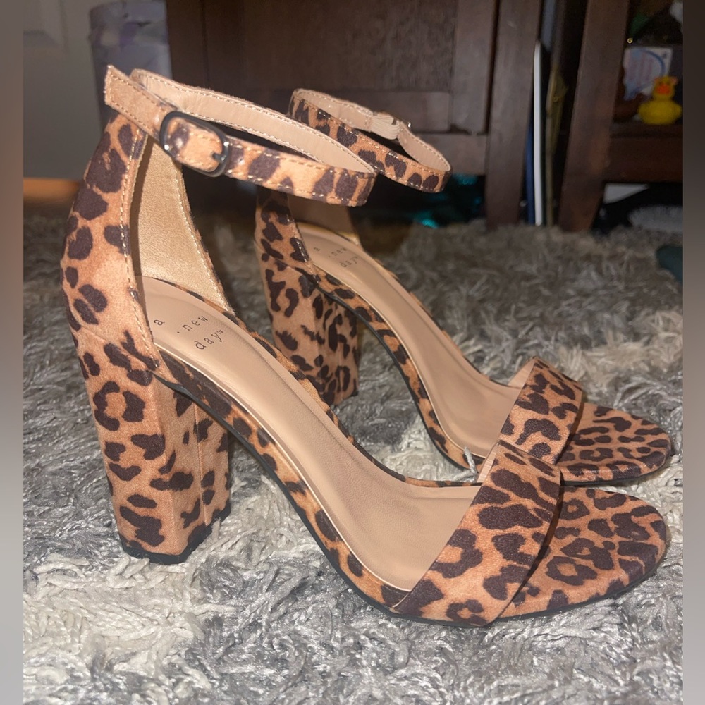 animal print heels